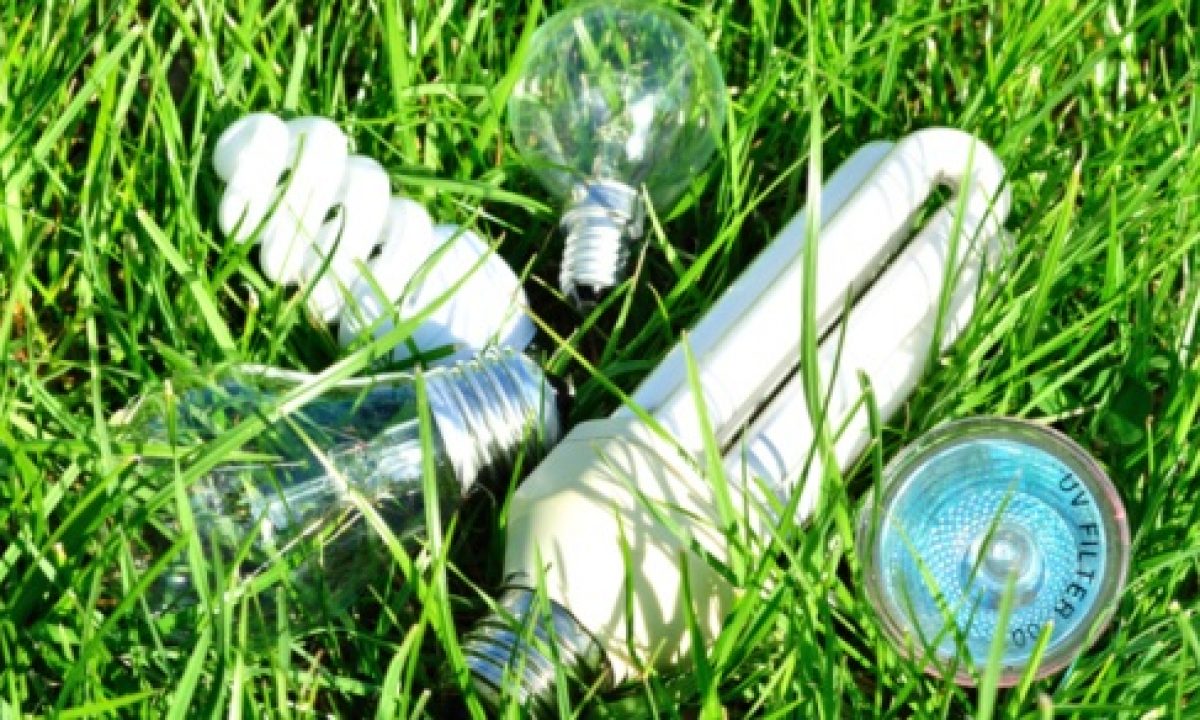 Conversione Lampade Risparmio Energetico.Lampadine A Risparmio Energetico La Guida Ragionata Sulle Lampade A Basso Consumo Greenme It