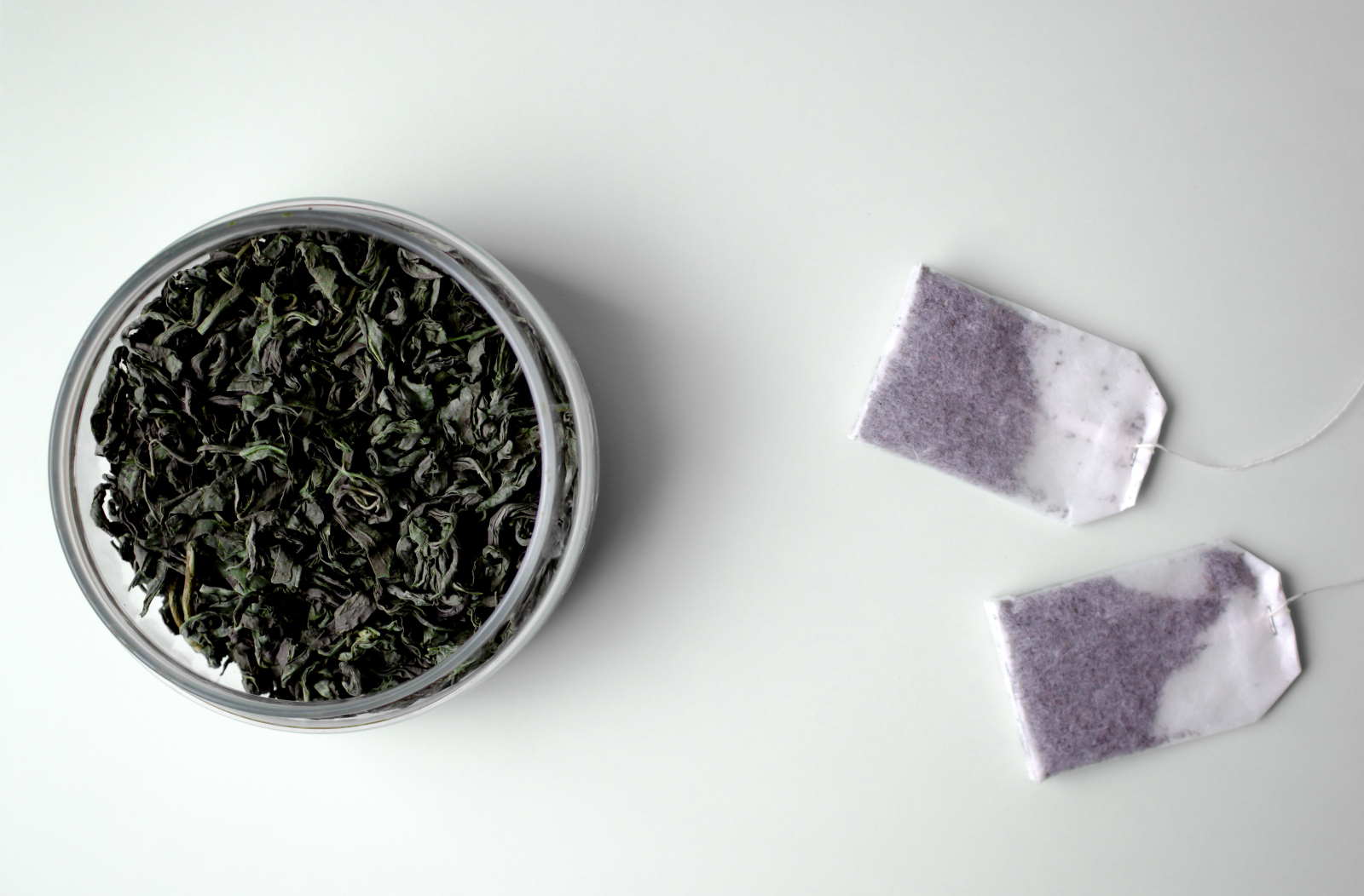 Foglie di tè: 5 modi per riutilizzarle al meglio