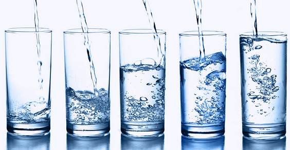 Acqua pura: l'acqua alcalina ionizzata contro l'invecchiamento - greenMe