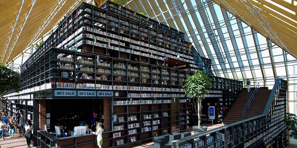 book mountain spijkenisse 814