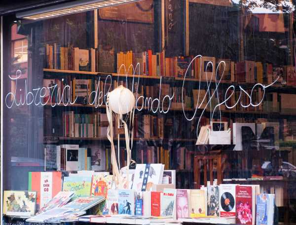 libreria mondo offeso milano via cesariano