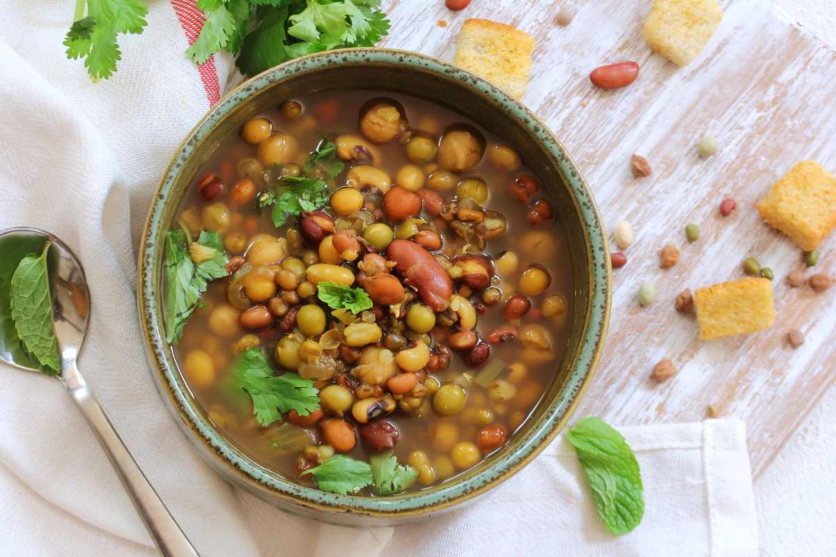 zuppa di ceci fagioli e lenticchie (1)