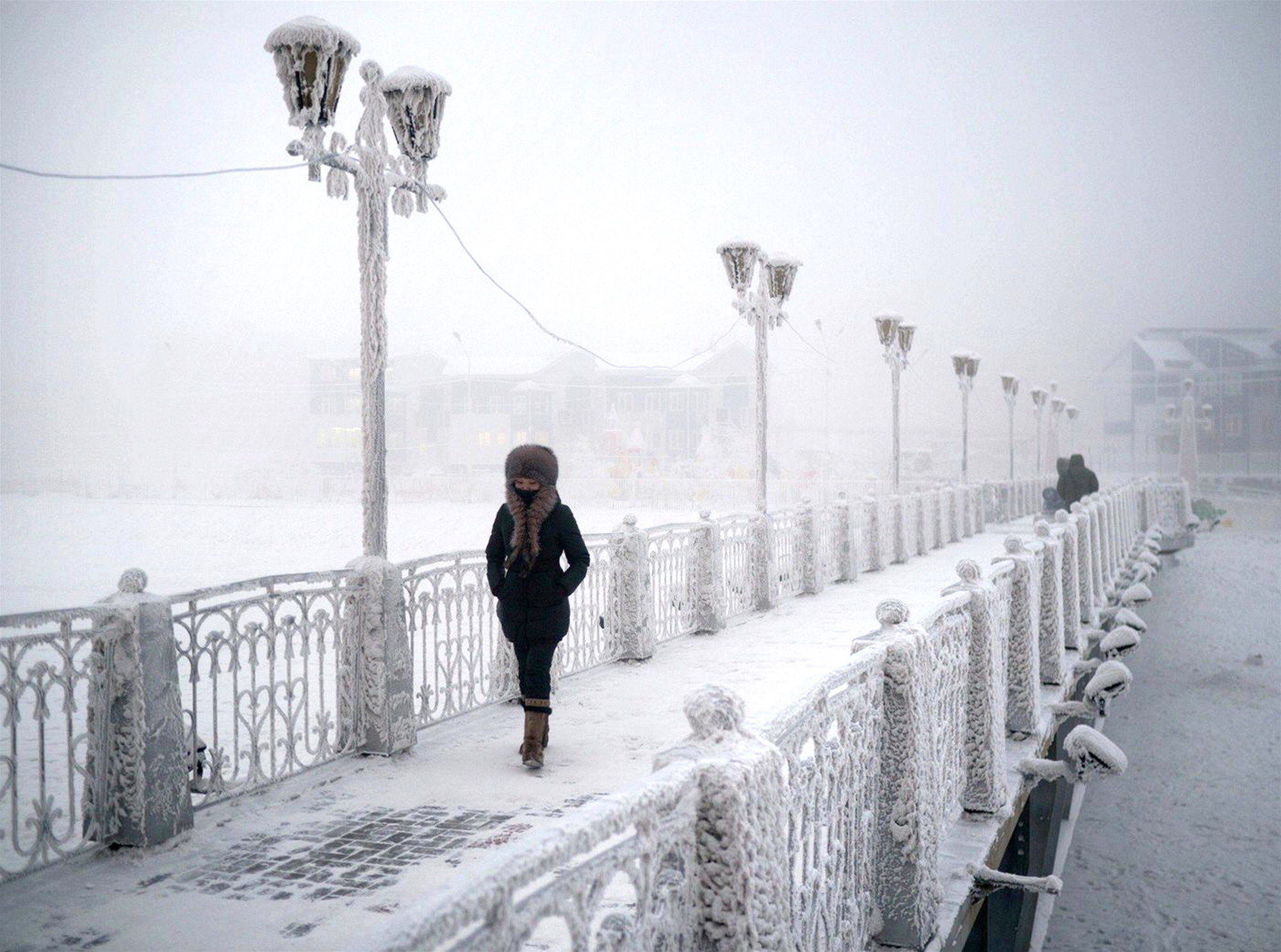 Большие города холодные как. Самый холодный город в мире Оймякон. Самый холодный город в России Оймякон. Оймякон город Якутск. Оймякон люди.