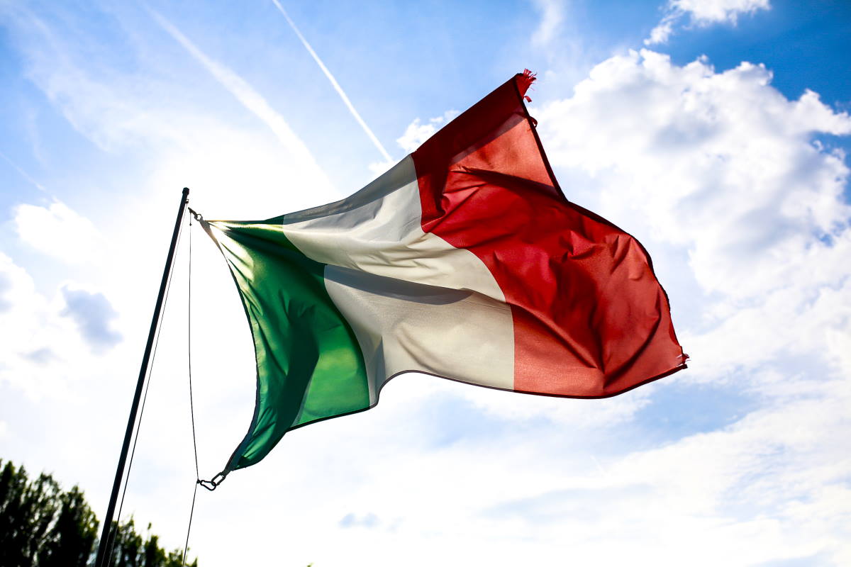 75 anni fa veniva approvata la Costituzione italiana. Oggi più che mai, facciamo  nostri i valori che l'hanno ispirata - greenMe
