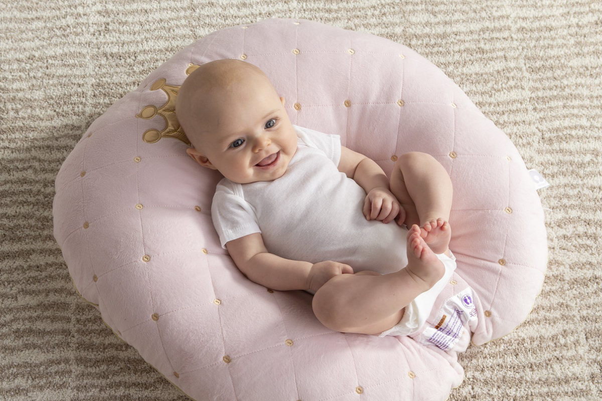 Pericolo soffocamento: ritirati dal mercato oltre 3 milioni di cuscini per  neonato Boppy, dopo la morte di 8 bambini negli Usa - greenMe