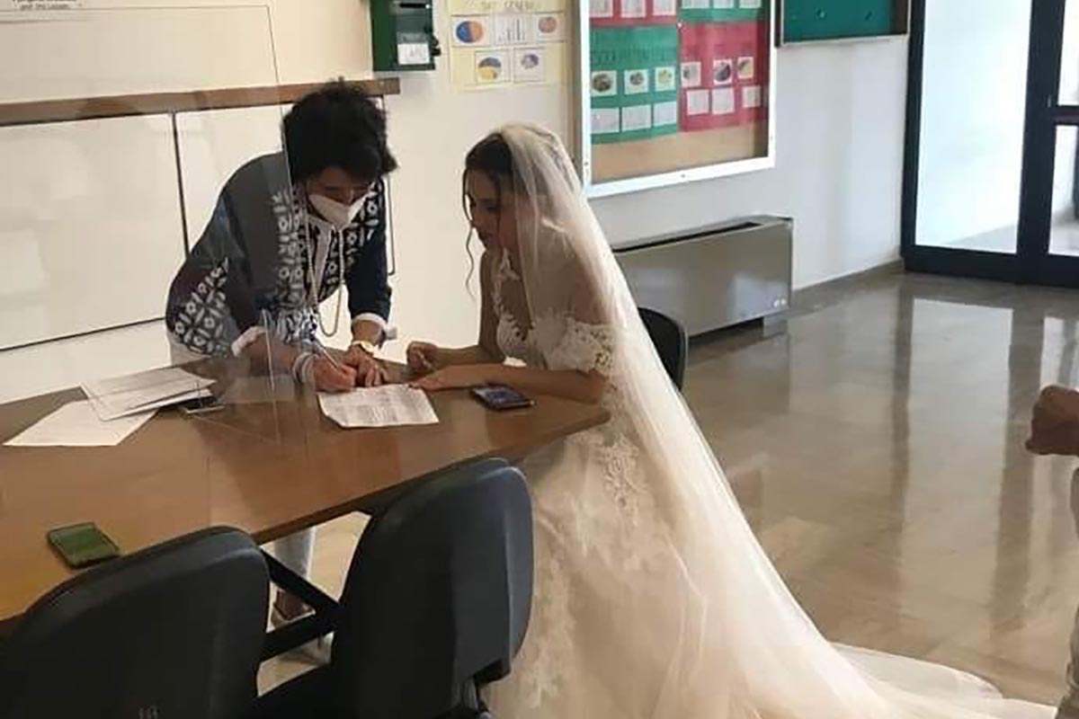 insegnante matematica sposa