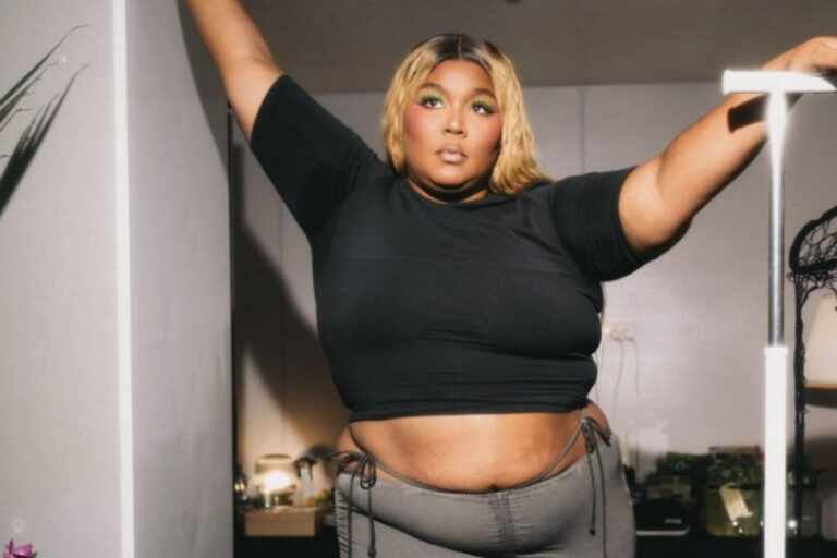 Lizzo Paladina Della Body Positivity Denunciata Per Molestie E Body Shaming Dalle Sue Ex