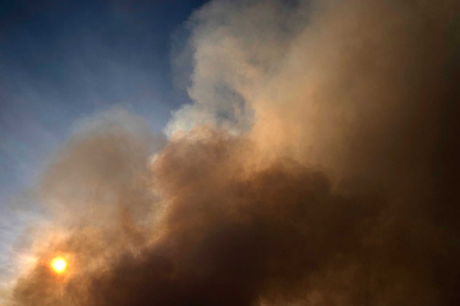 incendio capannone taranto