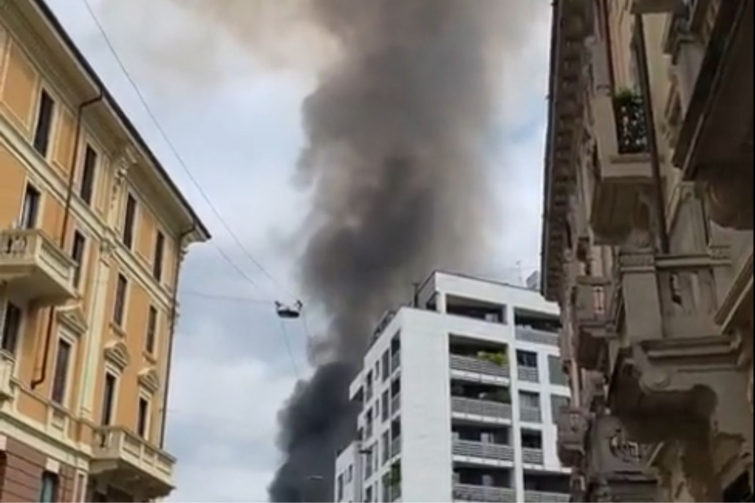 Incendio_Milano